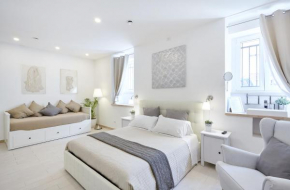 Moma Luxury Vatican Apartment by Varental